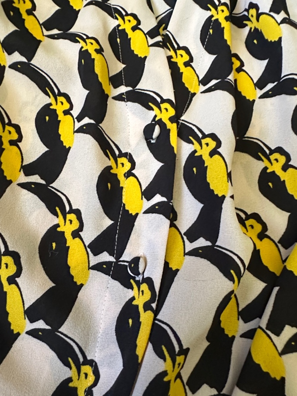 Avec Les Filles Toucan Bird pattern Women's Button Closure Tie-Neck Blouse~XL - Picture 5 of 5